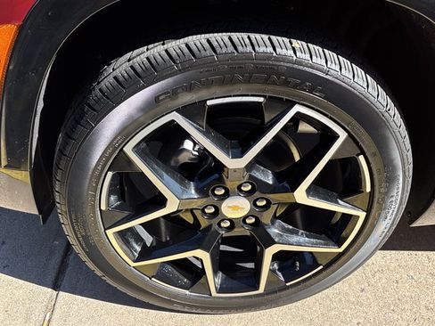 New 2026 Chevrolet Traverse High Country w/ LPO, Floor Liner Package FWD image 14