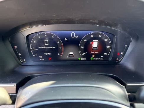 Used 2025 Honda Pilot Black Edition image 15