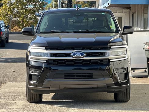 Certified 2024 Ford Expedition XLT AWD/4WD image 11