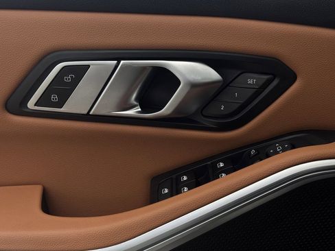 Used 2022 BMW 330i Sedan w/ Premium Package 2 image 21