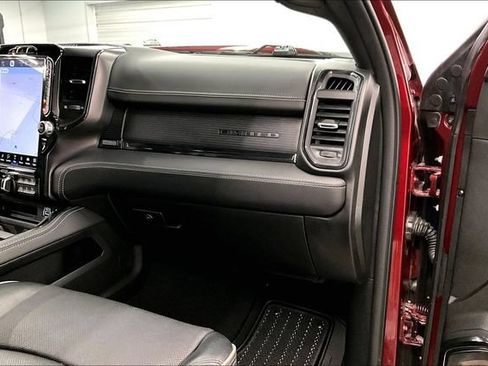 Used 2024 RAM 2500 Limited AWD/4WD image 19