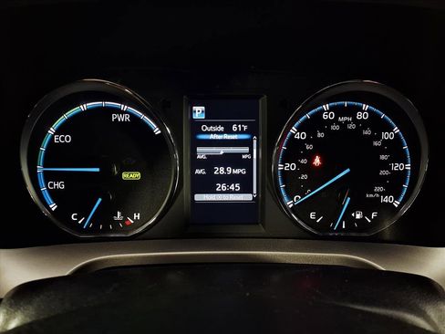 Used 2018 Toyota RAV4 Limited image 18