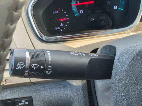 Used 2011 Chevrolet Traverse LT w/ Personal Connectivity Package FWD image 24
