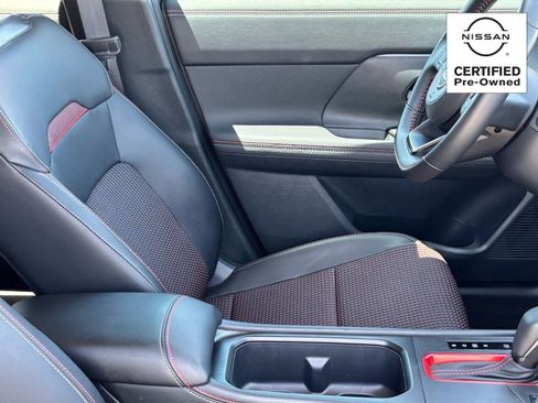 Certified 2025 Nissan Kicks SR FWD image 10