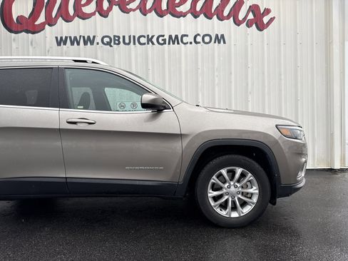 Used 2019 Jeep Cherokee Latitude w/ Popular Appearance Group image 35