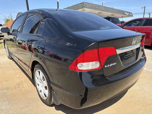 Used 2010 Honda Civic LX image 4