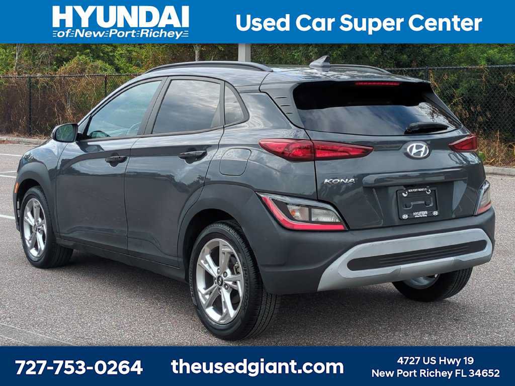 Used 2023 Hyundai Kona SEL FWD image 3