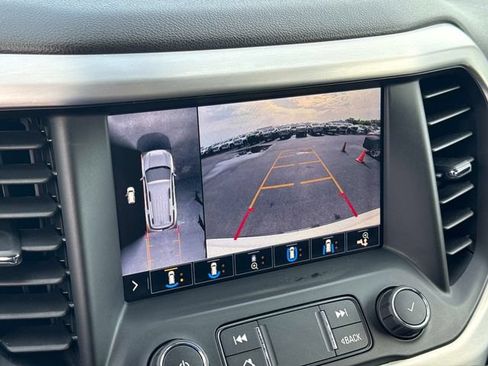 Used 2020 GMC Acadia SLT w/ Driver Alert Package II AWD/4WD image 21