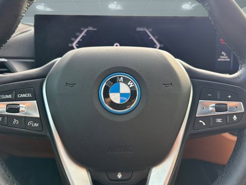Certified 2023 BMW i4 eDrive35 w/ Premium Package image 17