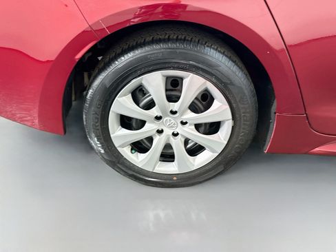 Used 2023 Toyota Corolla LE FWD image 32