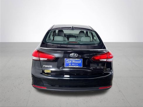 Used 2017 Kia Forte LX image 7