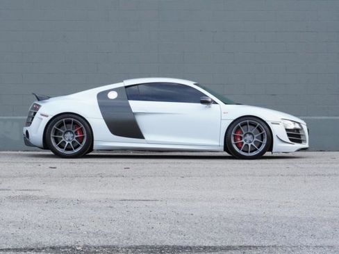 Used 2012 Audi R8 GT image 11