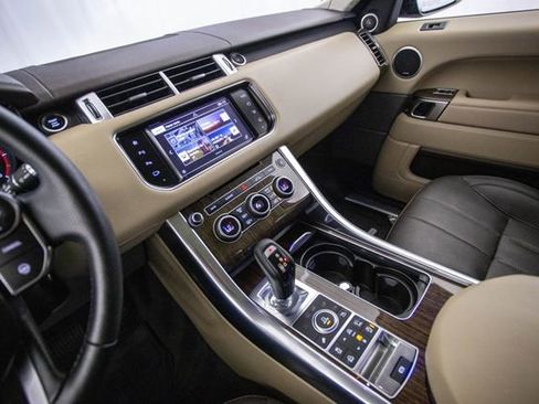 Used 2016 Land Rover Range Rover Sport HSE image 50