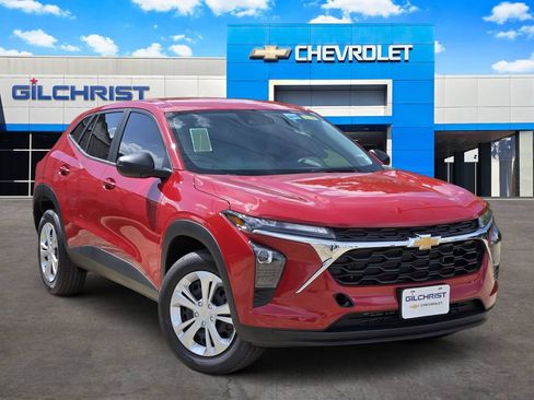 New 2026 Chevrolet Trax LS w/ Driver Confidence Package FWD image 1