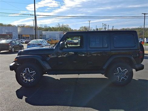 New 2026 Jeep Wrangler Sahara image 7