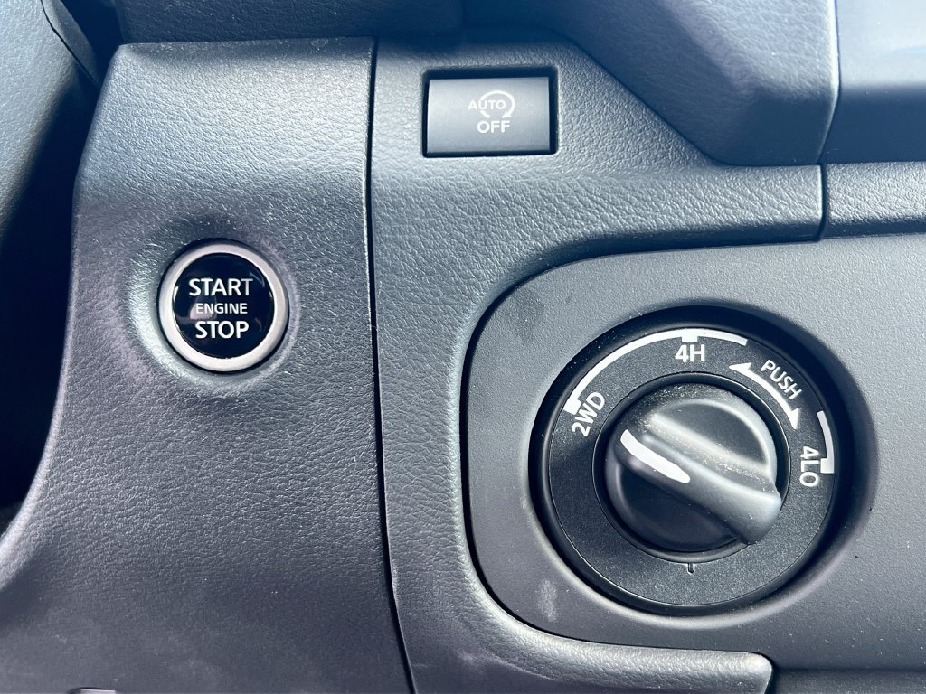 Used 2025 Nissan Frontier PRO-4X w/ Pro Convenience Package AWD/4WD image 42
