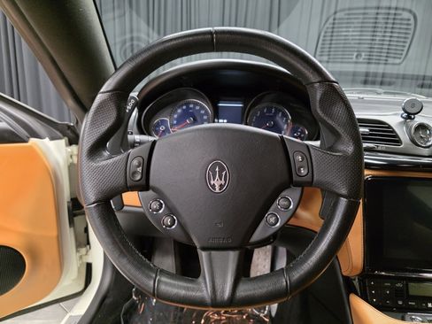 Used 2018 Maserati GranTurismo Sport image 23