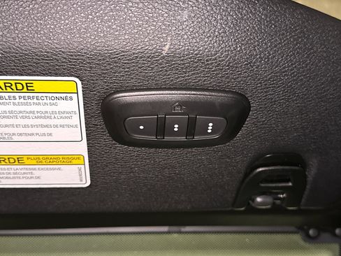 Used 2022 Jeep Wrangler Unlimited Rubicon 4xe w/ Cold Weather Group AWD/4WD image 27