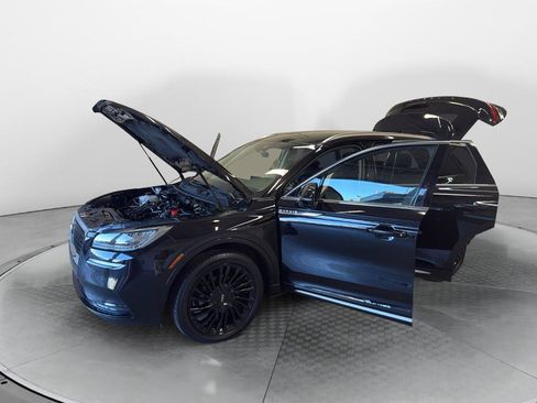 Used 2021 Lincoln Corsair Reserve AWD/4WD image 11