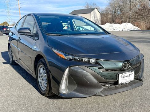 Used 2021 Toyota Prius Prime XLE image 1