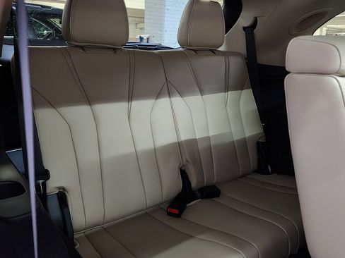 Certified 2024 Acura MDX w/Advance Package image 20