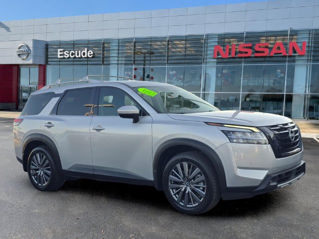 Certified 2024 Nissan Pathfinder SL w/ SL Premium Package AWD/4WD 360° Tour