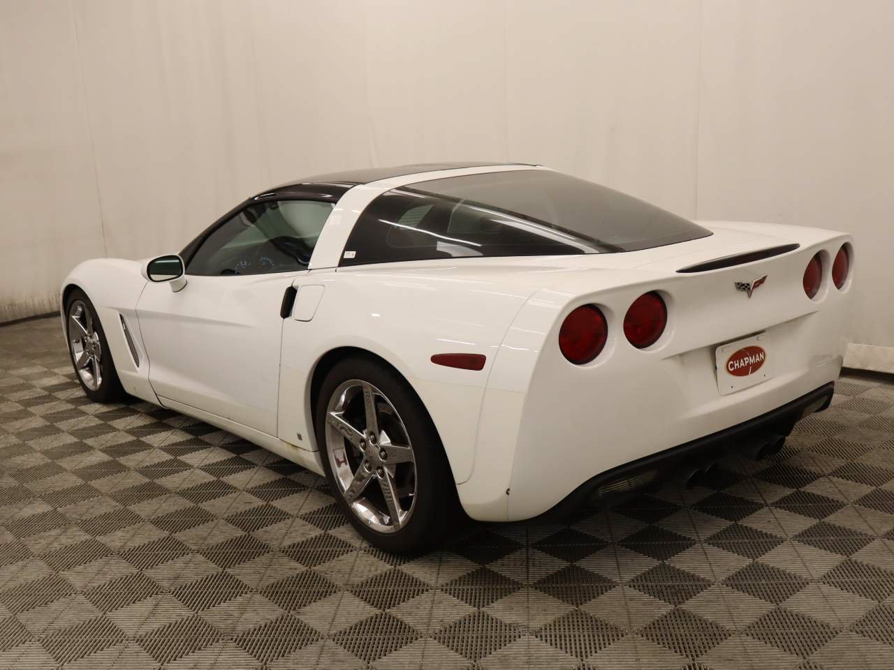 Used 2007 Chevrolet Corvette Coupe w/ Preferred Equipment Group RWD image 3