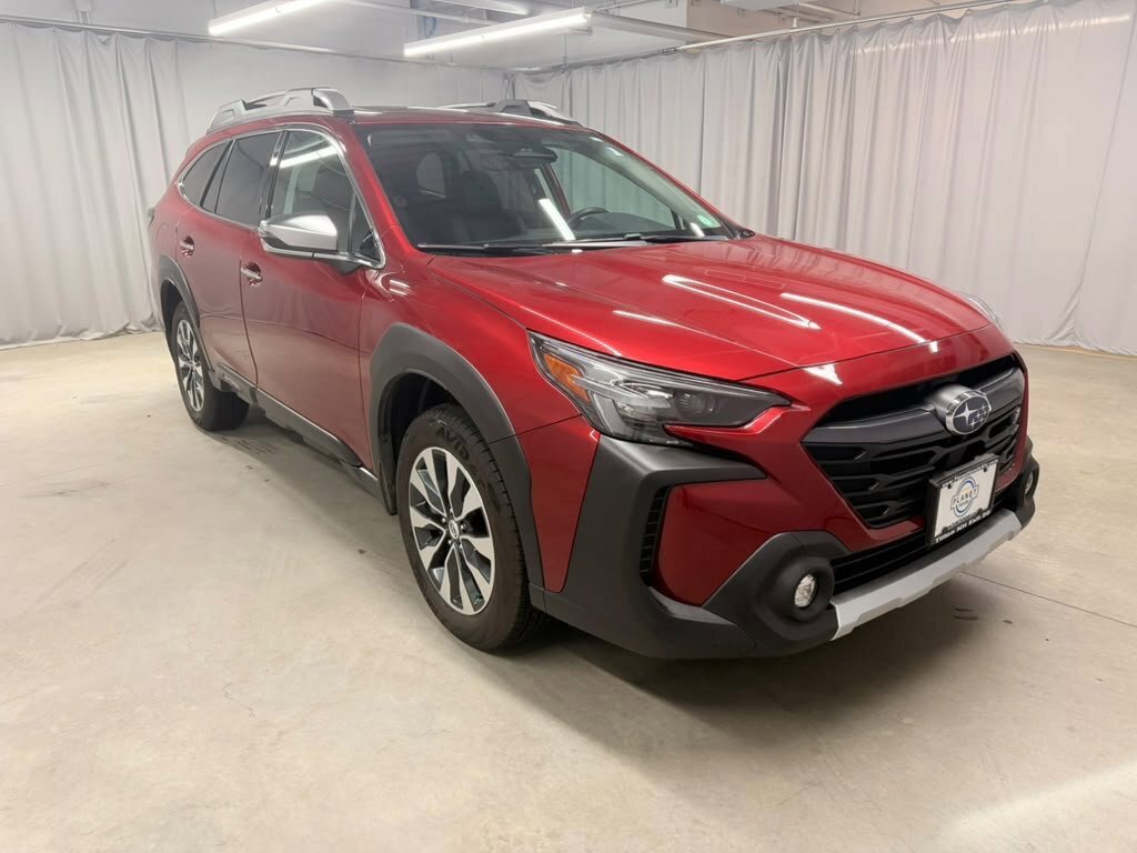 Used 2024 Subaru Outback Touring XT AWD/4WD image 2