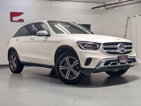 Used 2020 Mercedes-Benz GLC 300 w/ Parking Assistance Package image 2