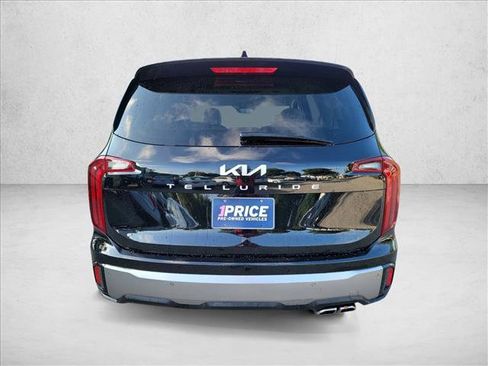 Used 2025 Kia Telluride S FWD image 6