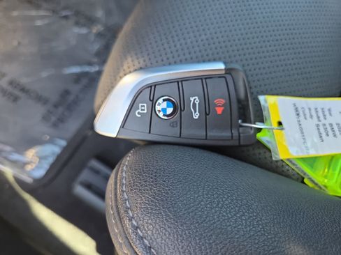 Used 2023 BMW 530e RWD image 28