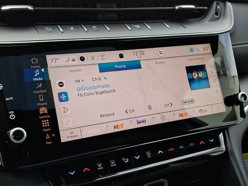 New 2026 Jeep Grand Cherokee Altitude image 12