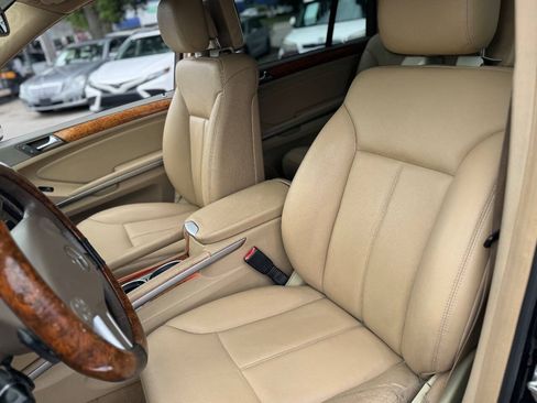 Used 2009 Mercedes-Benz GL 450 4MATIC w/ Premium 1 Pkg image 11