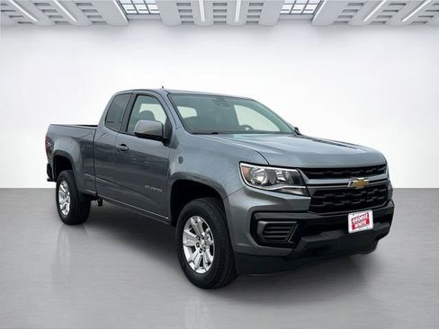 Used 2022 Chevrolet Colorado LT w/ Fleet Safety Package RWD image 2