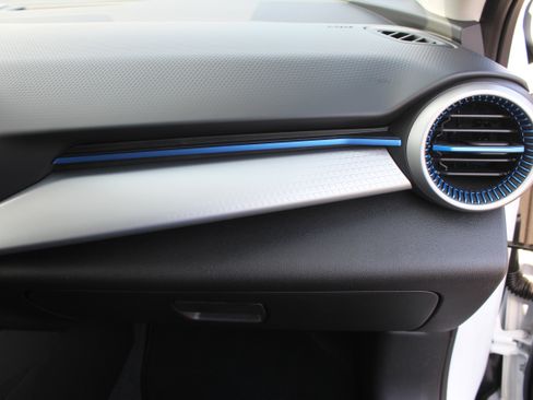 Used 2025 Chevrolet Trax LS w/ LS Convenience Package image 45