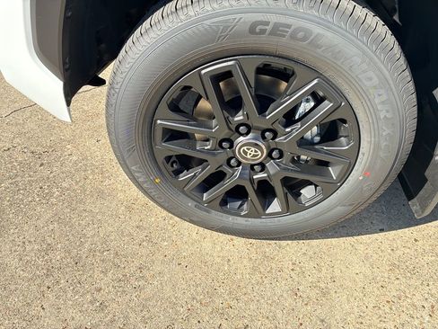 New 2026 Toyota Tundra SR5 image 34