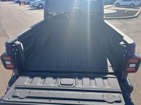 New 2026 Jeep Gladiator Rubicon w/ Safety Group image 22