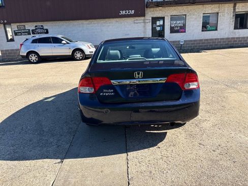 Used 2011 Honda Civic DX-VP image 6