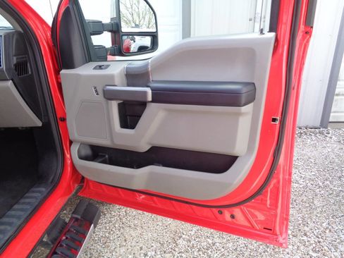 Used 2021 Ford F350 XLT w/ XLT Premium Package image 74