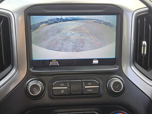 Used 2020 Chevrolet Silverado 1500 LT w/ Convenience Package image 25