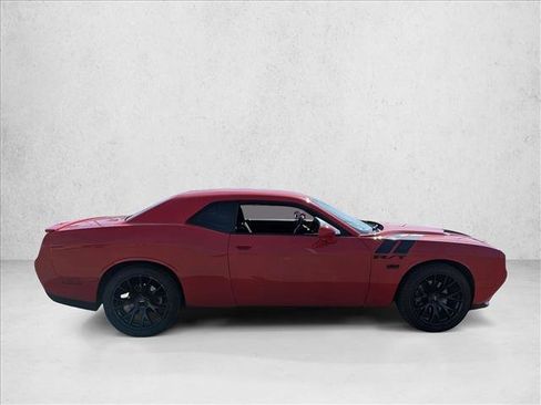 Used 2016 Dodge Challenger R/T image 4