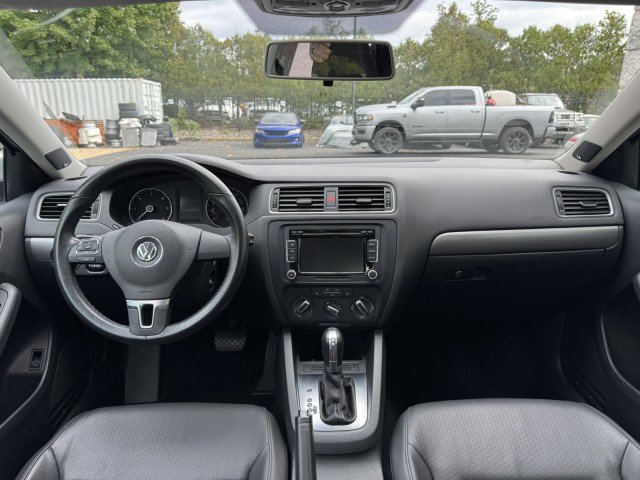 Used 2014 Volkswagen Jetta TDI FWD image 16