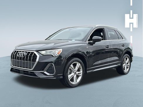 Used 2023 Audi Q3 2.0T Premium Plus AWD/4WD image 2
