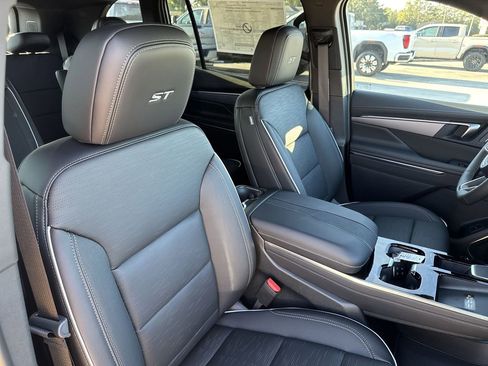 New 2026 Buick Enclave Sport Touring image 37