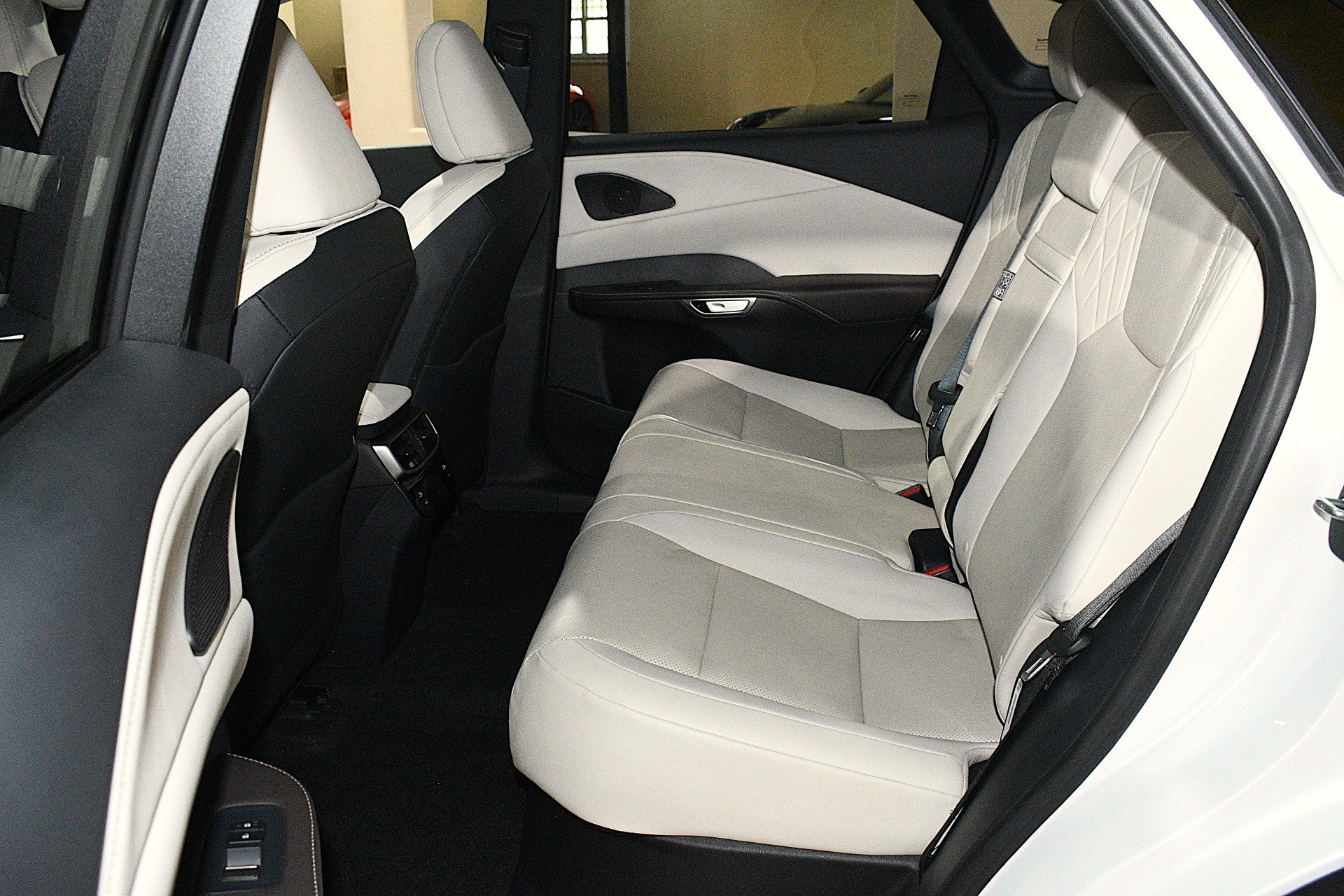 Used 2024 Lexus RX 350 Premium w/ Accessory Package (K3) FWD image 47