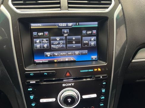 Used 2016 Ford Explorer Sport w/ Equipment Group 401A image 29