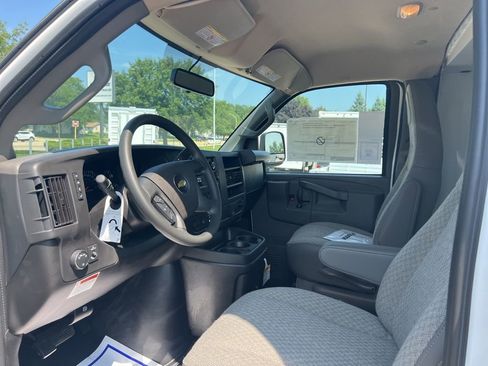 New 2025 Chevrolet Express 3500 w/ Power Convenience Package image 9
