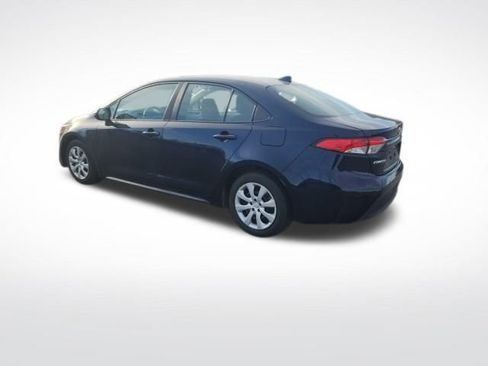Used 2023 Toyota Corolla LE image 8