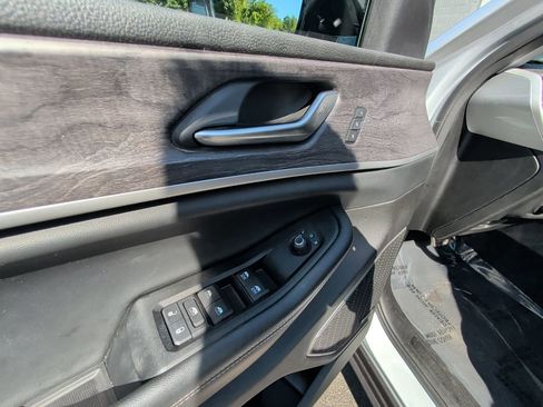 Certified 2022 Jeep Grand Cherokee L Limited image 13