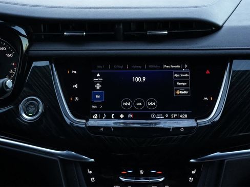 Used 2022 Cadillac XT6 Premium Luxury w/ Technology Package image 13